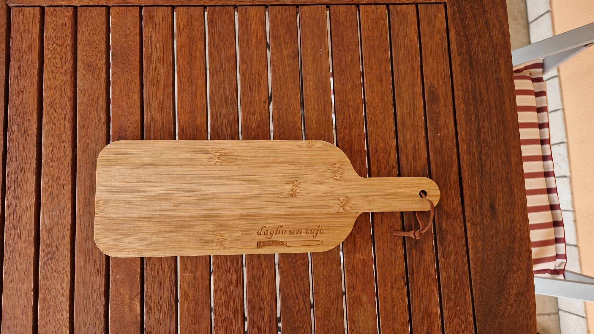 Tagliere legno DAGHE UN TAIO