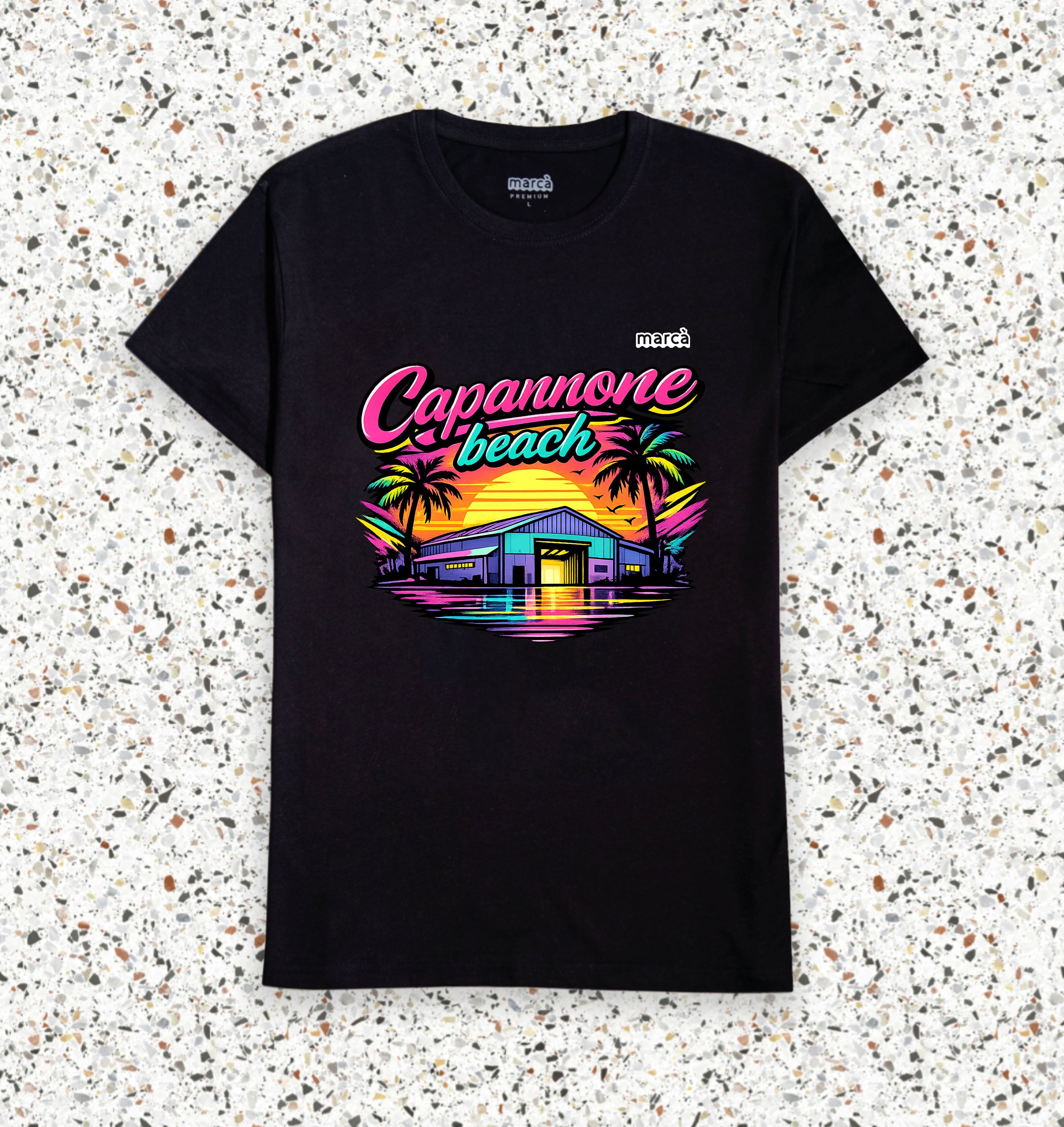 T-Shirt Nera Premium Capannone Beach Immagine principale del prodotto